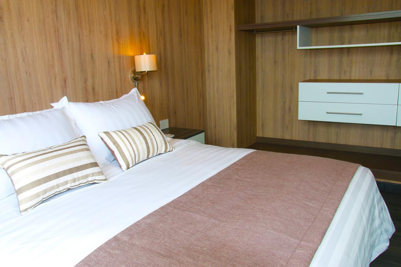 Urban Suites Apart Hotel Santa Cruz de La Sierra Bagian luar foto