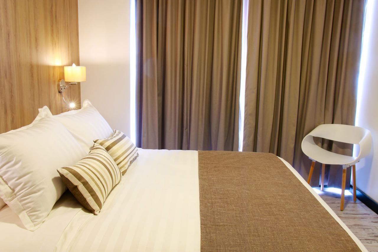 Urban Suites Apart Hotel Santa Cruz de La Sierra Bagian luar foto